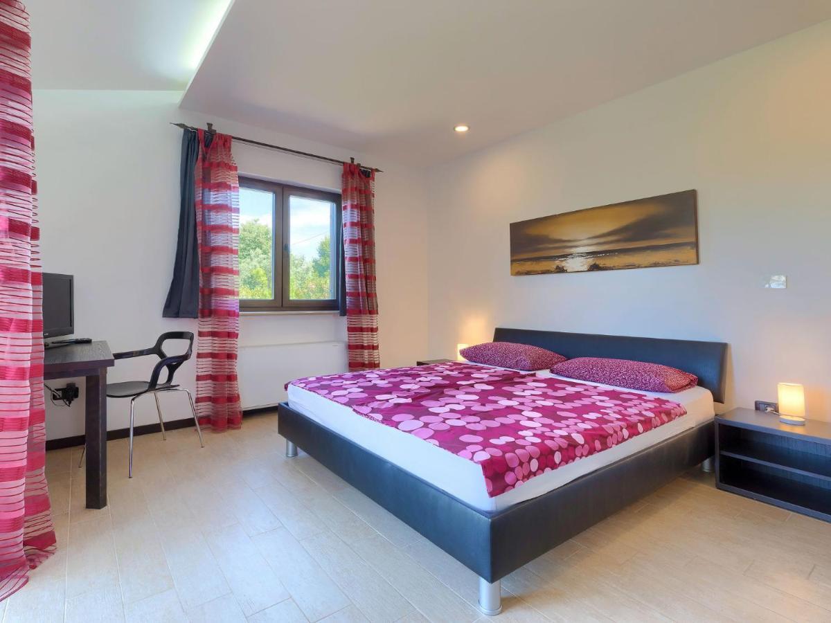 Holiday Home Andrea - Pul463 By Interhome Šišan Bagian luar foto