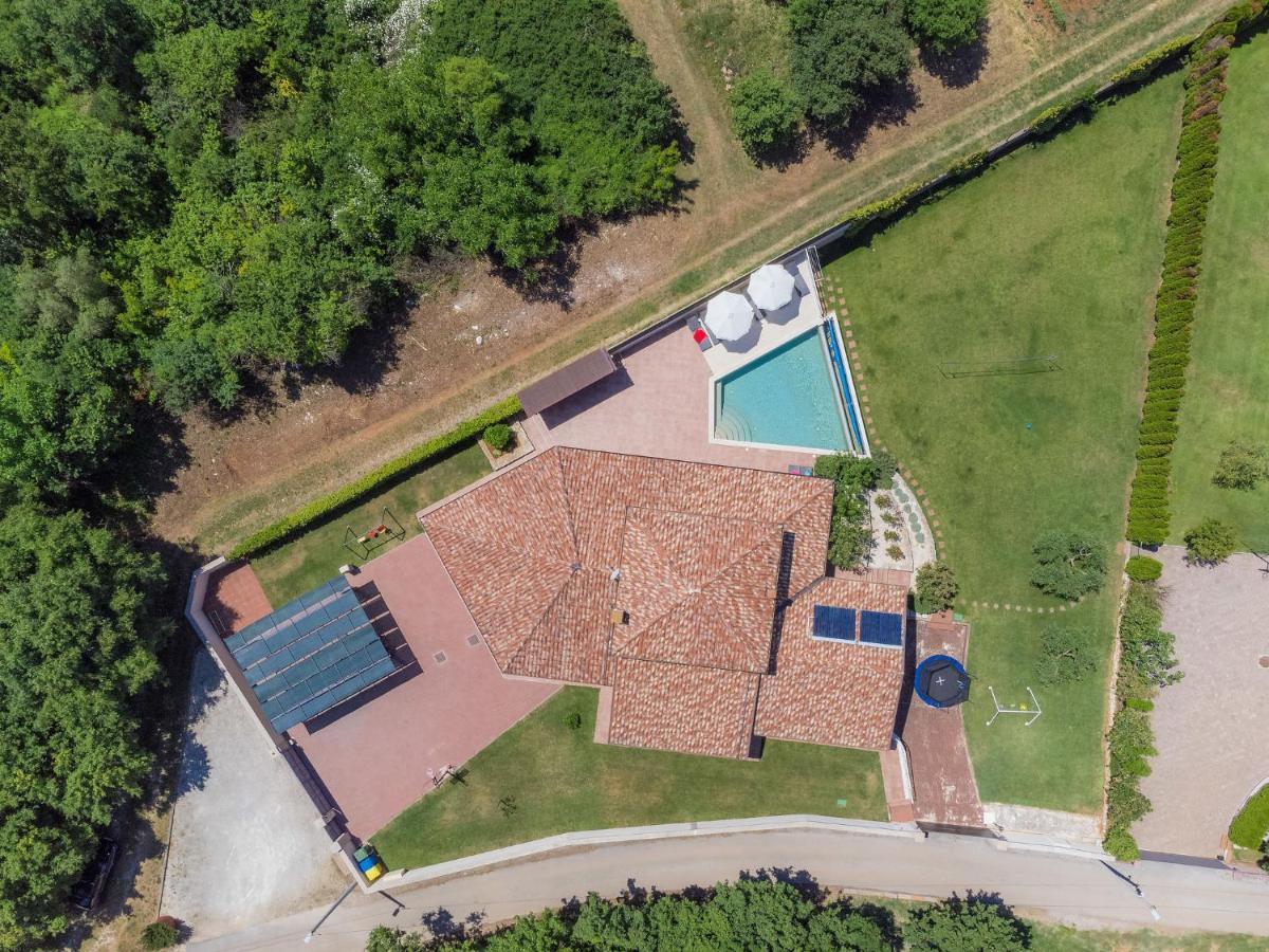Holiday Home Andrea - Pul463 By Interhome Šišan Bagian luar foto