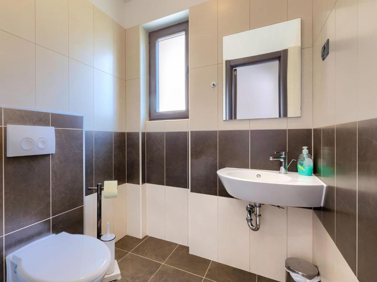 Holiday Home Andrea - Pul463 By Interhome Šišan Bagian luar foto