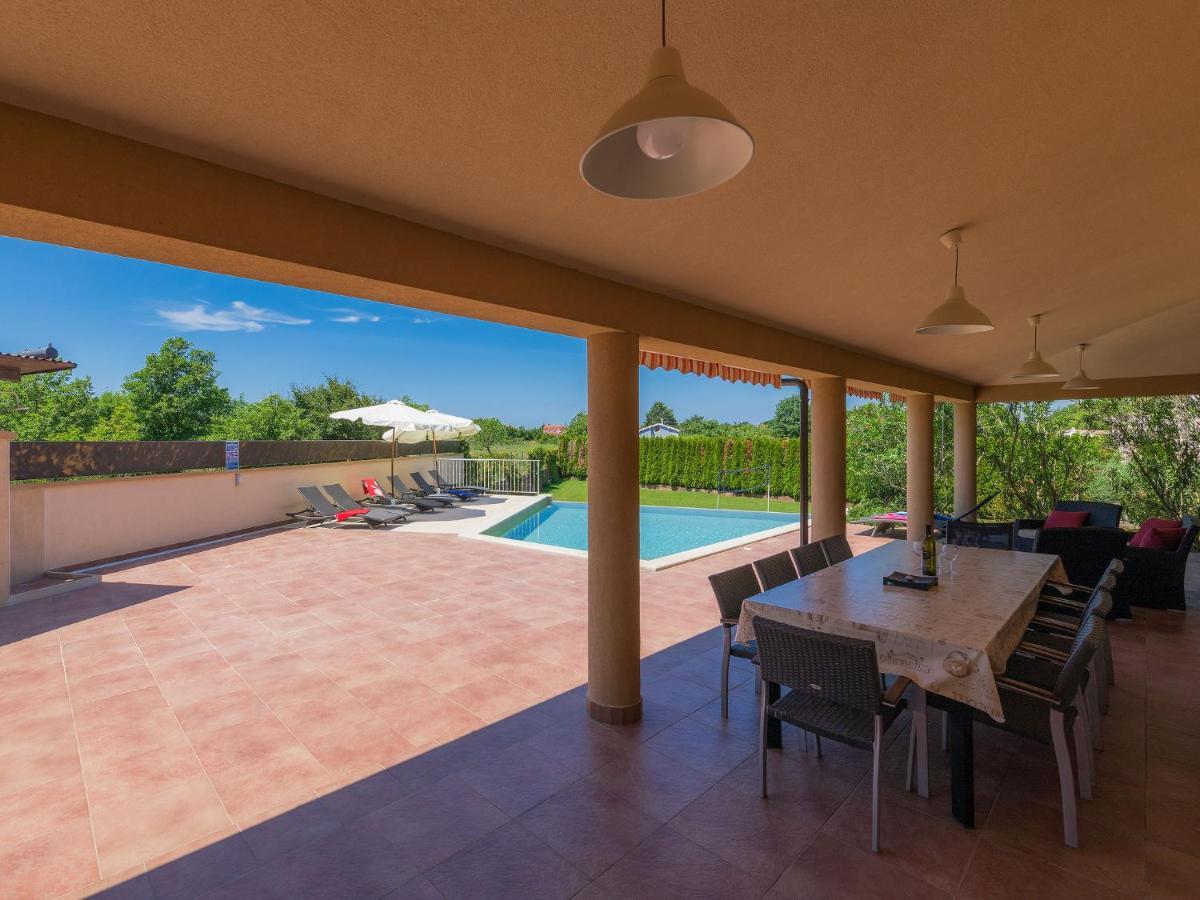 Holiday Home Andrea - Pul463 By Interhome Šišan Bagian luar foto